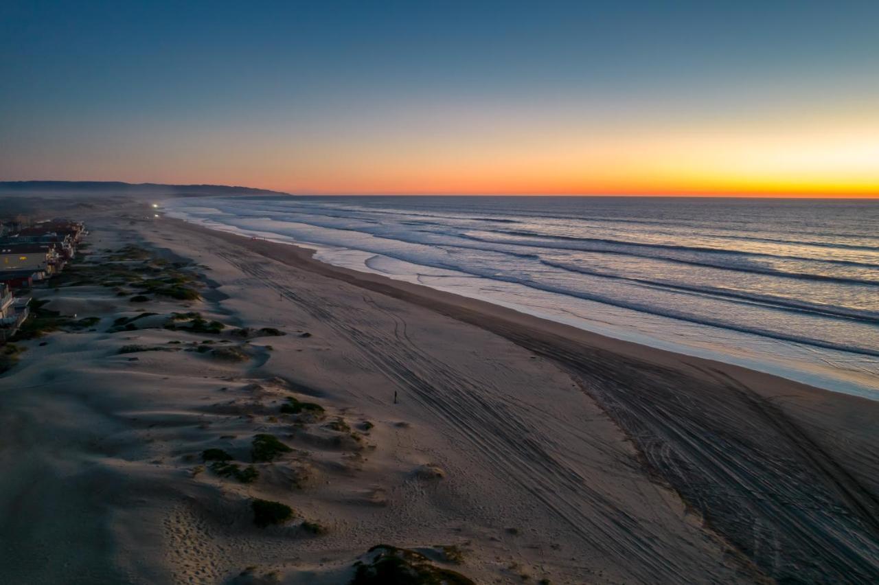 Steps To #Pismobeach With Poker, Foosball, Free Ev Charger, And Bikes Oceano Eksteriør billede